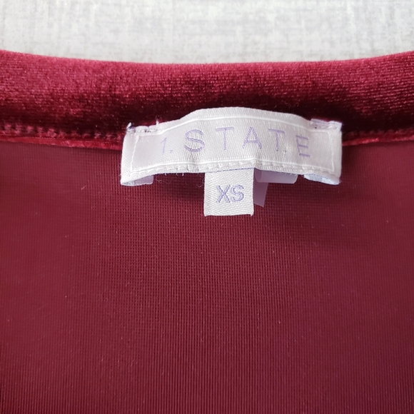 🆕️1.State Velvet Top Puff Short Sleeves in Deep Claret Red XSmall - Picture 3 of 8